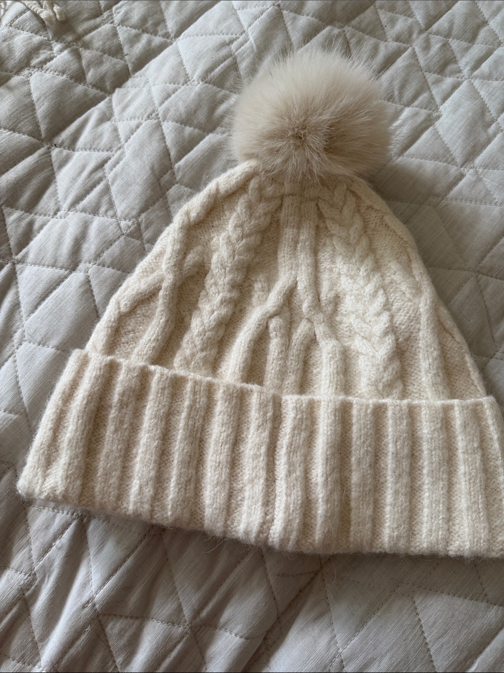 lululemon athletica Cream Cable Knit Pom Beanie